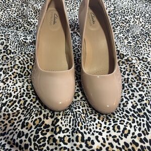 Clarks Women's Beige Patent Heels